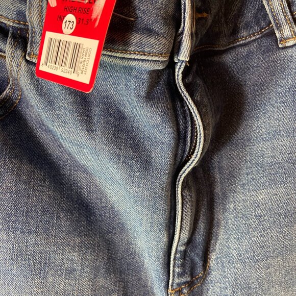 Well Worn Wide Leg Jeans Women’s 10 High Rise Blue Denim NWT - Picture 2 of 10